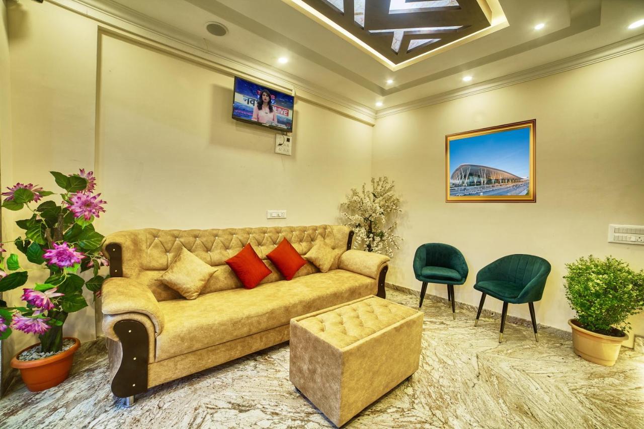 Devanahalli Sm Royal Stay Hotel - Near Bangalore International Airport מראה חיצוני תמונה