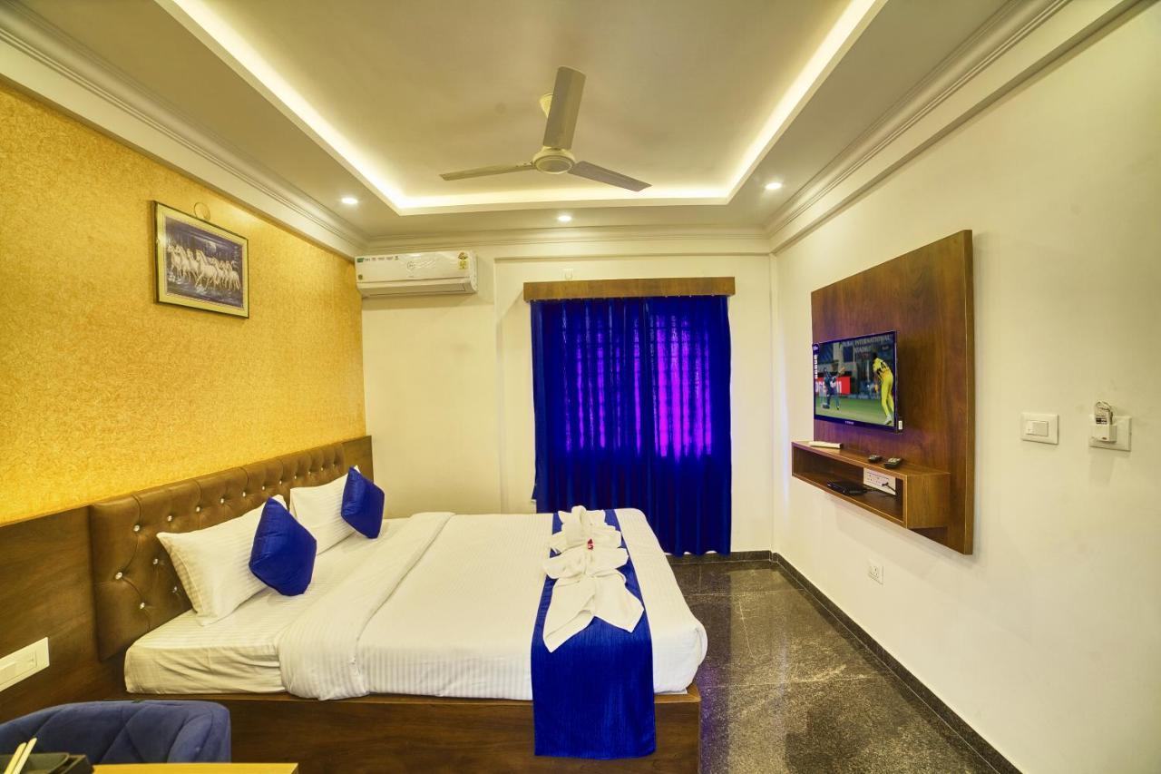 Devanahalli Sm Royal Stay Hotel - Near Bangalore International Airport מראה חיצוני תמונה